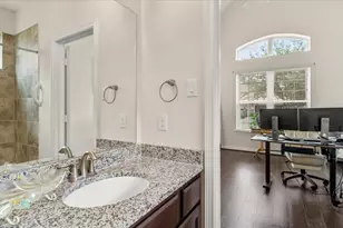 2077 Brookmont Dr, Conroe, TX 77301 - Photo 30