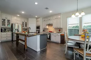 2077 Brookmont Dr, Conroe, TX 77301 - Photo 4