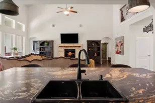 2077 Brookmont Dr, Conroe, TX 77301 - Photo 20