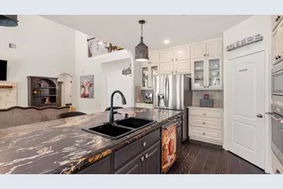 2077 Brookmont Drive, Conroe, TX 77301 - Photo 14