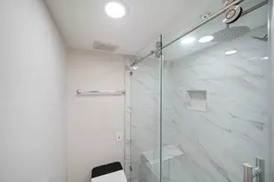 357 N Post Oak Ln, Houston, TX 77024 - Photo 10