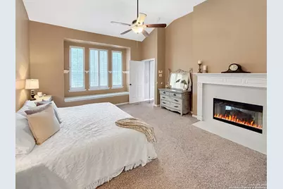 78 E Stockbridge Landing Circle, The Woodlands, TX 77382 - Photo 6