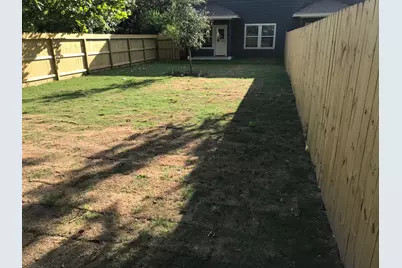 910 Shady Lane #B, Conroe, TX 77301 - Photo 18