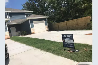 910 Shady Lane #B, Conroe, TX 77301 - Photo 2