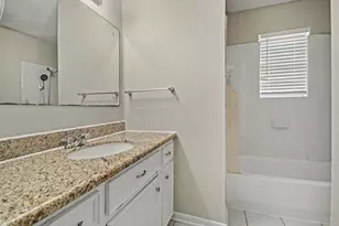 807 Voyager Dr, Houston, TX 77062 - Photo 14