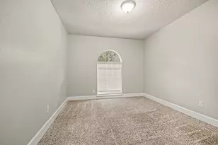 807 Voyager Dr, Houston, TX 77062 - Photo 10
