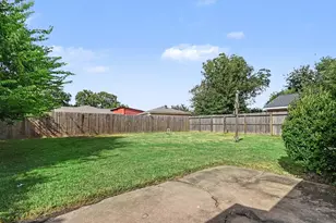 807 Voyager Dr, Houston, TX 77062 - Photo 16