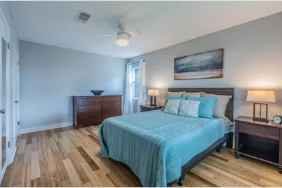 4110 Avenue Q 1/2, Galveston, TX 77550 - Photo 12