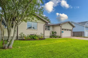 4110 Ave Q 1/2, Galveston, TX 77550 - Photo 1
