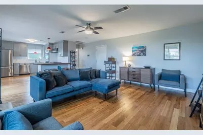 4110 Avenue Q 1/2, Galveston, TX 77550 - Photo 6