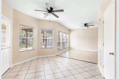 12206 Beacon Tree Court, Humble, TX 77346 - Photo 8