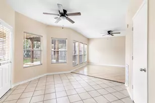 12206 Beacon Tree Ct, Humble, TX 77346 - Photo 8