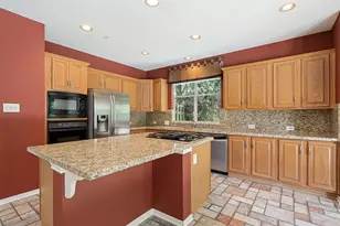 22 S Bethany Bend Cir, The Woodlands, TX 77382 - Photo 16