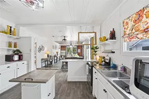 805 E Academy St, Brenham, TX 77833 - Photo 10