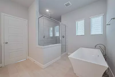 8933 Grovner Place, Houston, TX 77055 - Photo 22