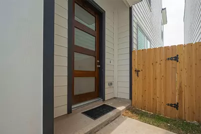 8933 Grovner Place, Houston, TX 77055 - Photo 38
