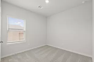 480 Long Br Dr, Dayton, TX 77535 - Photo 16