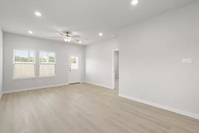 480 Long Branch Drive, Dayton, TX 77535 - Photo 8