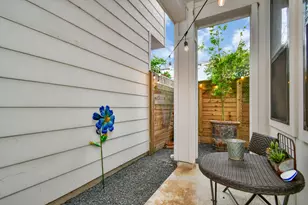 1705 Dunlavy St, Houston, TX 77006 - Photo 50