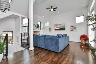 1705 Dunlavy St, Houston, TX 77006 - Photo 10