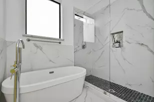 1705 Dunlavy St, Houston, TX 77006 - Photo 38