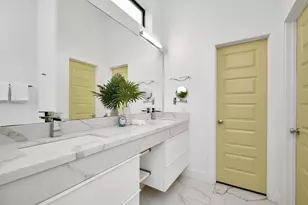 1705 Dunlavy St, Houston, TX 77006 - Photo 36