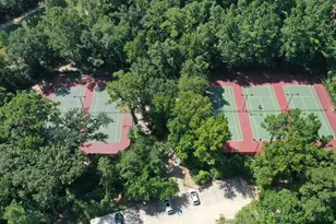96 E Lakeridge Dr, The Woodlands, TX 77381 - Photo 36