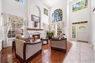 96 E Lakeridge Drive, The Woodlands, TX 77381 - Photo 6