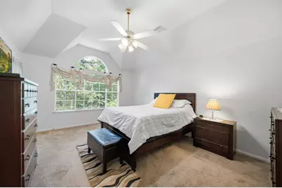 96 E Lakeridge Drive, The Woodlands, TX 77381 - Photo 20