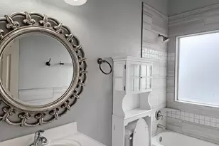 5027 Creekmont Dr, Houston, TX 77091 - Photo 12