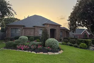 1710 Brooke Amber Cir, Deer Park, TX 77536 - Photo 2