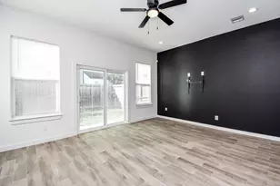 6828 Liverpool St, Houston, TX 77021 - Photo 12