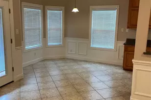 1018 S Booth Ln, Alvin, TX 77511 - Photo 4