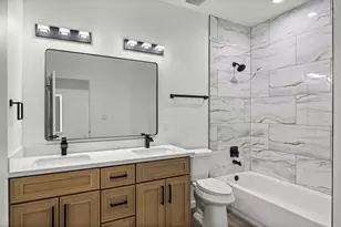 10426 Royal Oaks Dr, Houston, TX 77016 - Photo 12