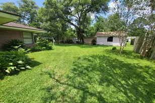 706 Maple St, Sweeny, TX 77480 - Photo 30