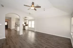 863 Sierra Brook Ln, League City, TX 77573 - Photo 14