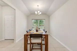 4614 Coopers Hill Trl, Rosenberg, TX 77471 - Photo 4