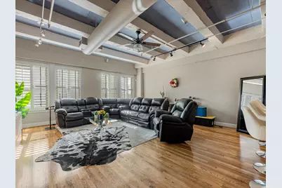 1120 Texas Street #4B, Houston, TX 77002 - Photo 2