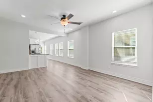 719 Cherokee Dr, Montgomery, TX 77316 - Photo 6