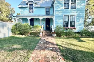 111 S Masonic St, Bellville, TX 77418 - Photo 2