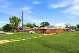 3406 E Lockwood Dr, Houston, TX 77026 - Photo 2