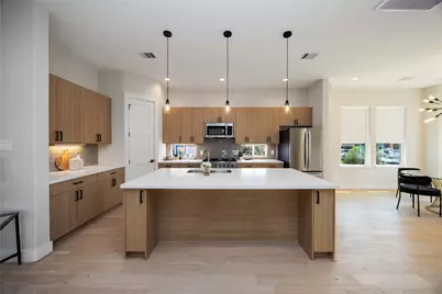2507 N Macgregor Way, Houston, TX 77004 - Photo 1
