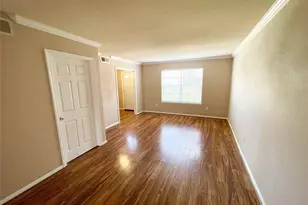 9303 Hammerly Blvd, Houston, TX 77080 - Photo 4