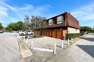 9303 Hammerly Blvd, Houston, TX 77080 - Photo 20