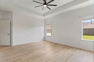54 Tangerine Ct, Lake Jackson, TX 77566 - Photo 16