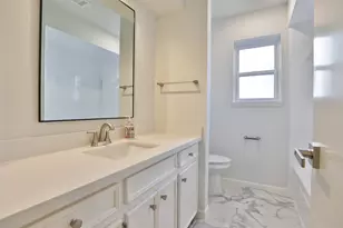 810 Palm Grove Cir, Sugar Land, TX 77498 - Photo 26