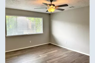 2326 Meade Court, League City, TX 77573 - Photo 12