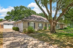 15718 Tumbling Rapids Dr, Houston, TX 77084 - Photo 2