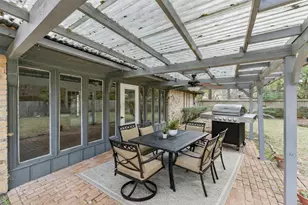 410 Riverside Dr, Alvin, TX 77511 - Photo 24