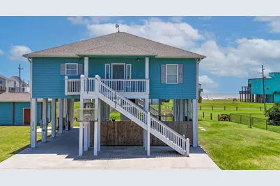 2010 Vista Dr, Crystal Beach, TX 77650 - Photo 2